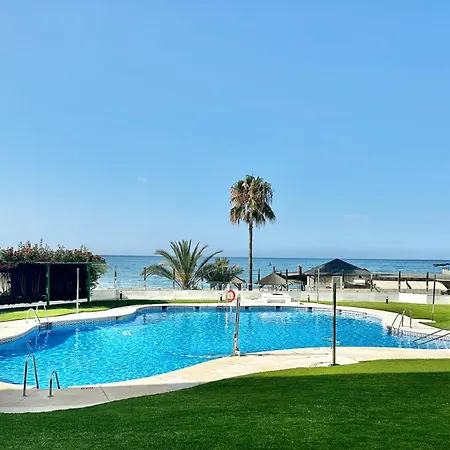 Banana Front Line Iii - Eaw Homes Apartment Marbella